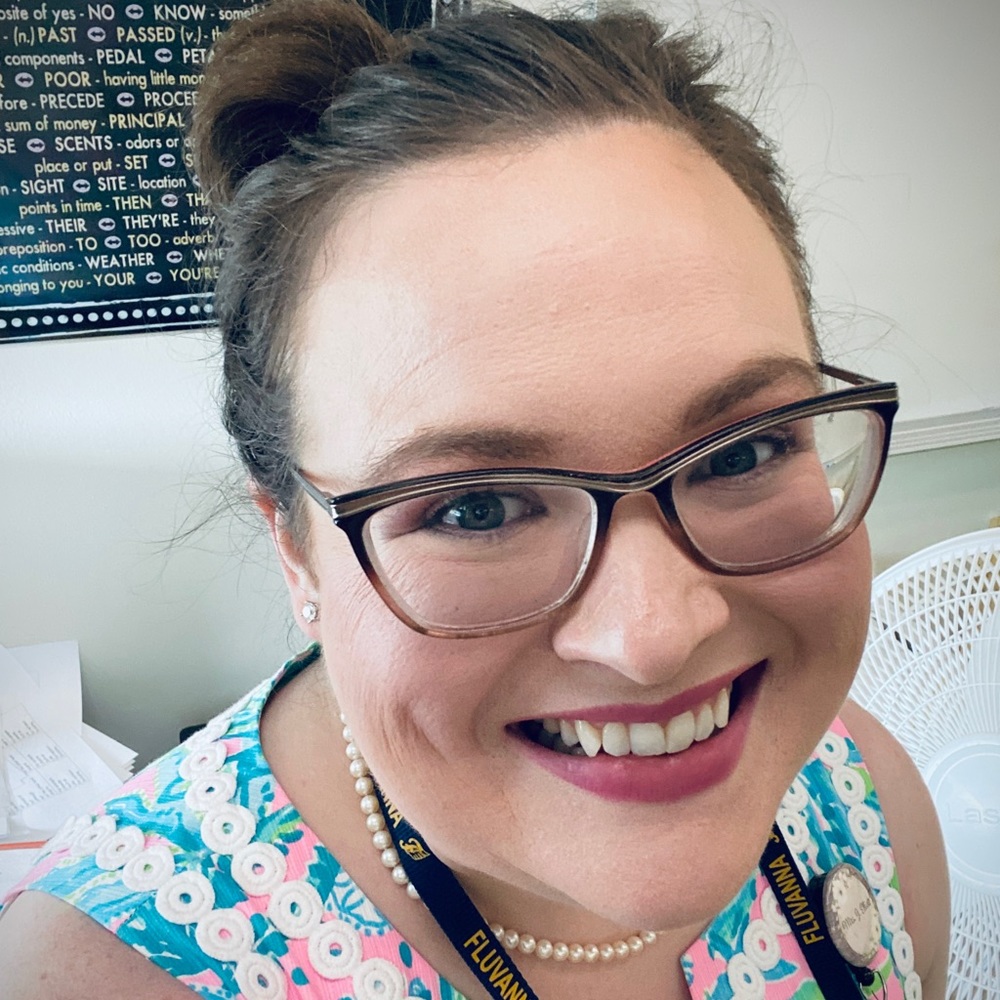 Meet your Posher, Jennifer